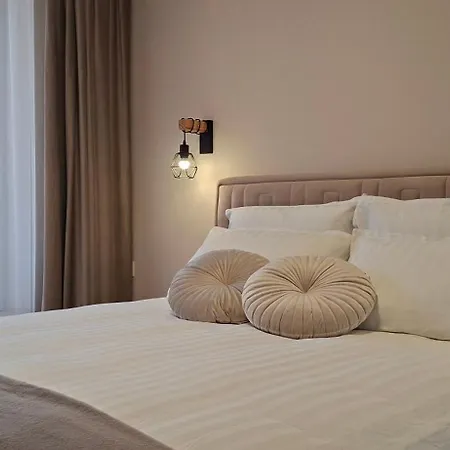 Arena Izgrev Luxury - Sea View, Skyline, Free Parking Apartment *